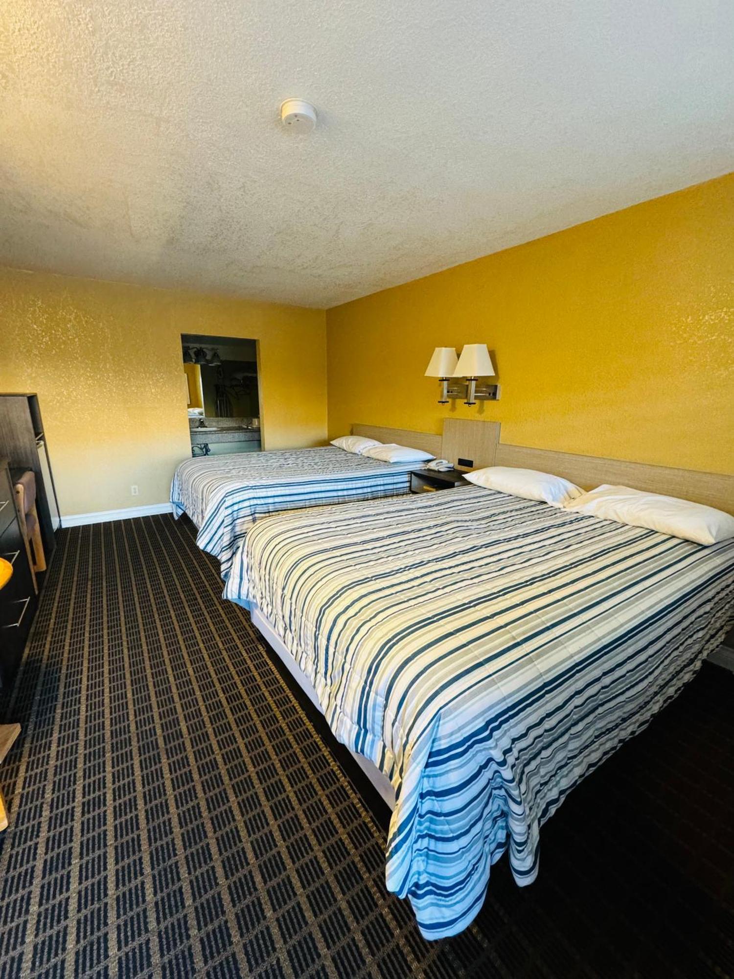 Mount Whitney Motel Lone Pine Exterior photo